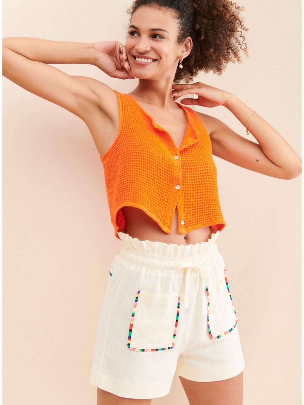 High-Waist White Drawstring Shorts With Rainbow-Trim Pockets